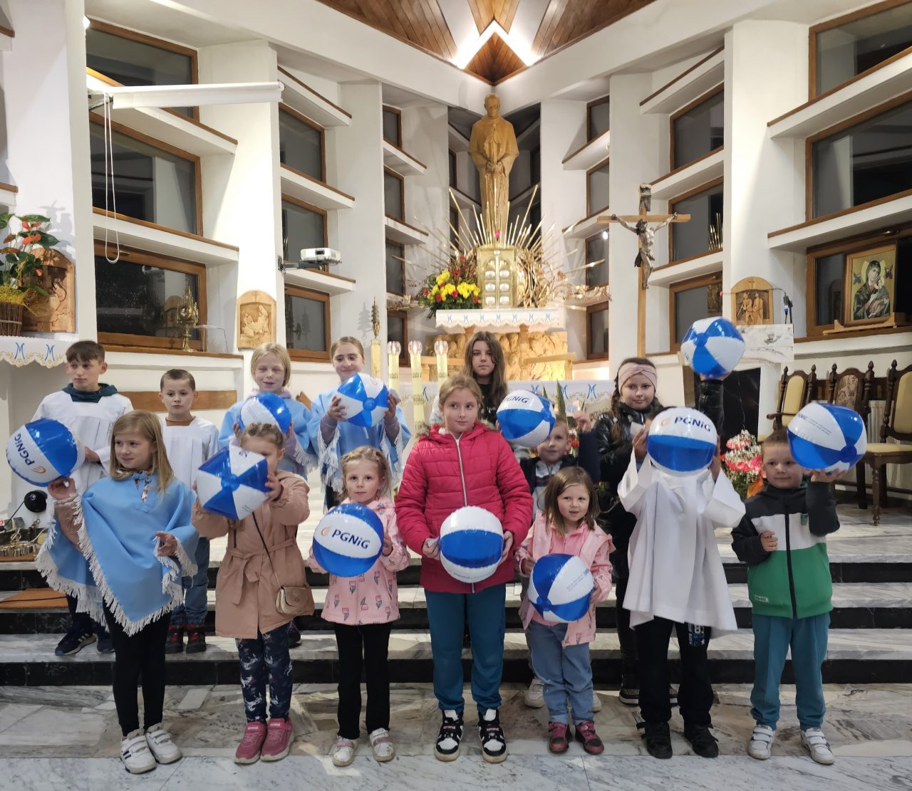 MARYJO, TY SIĘ TYM ZAJMIJ – O SILE MODLITWY RÓŻAŃCOWEJ …